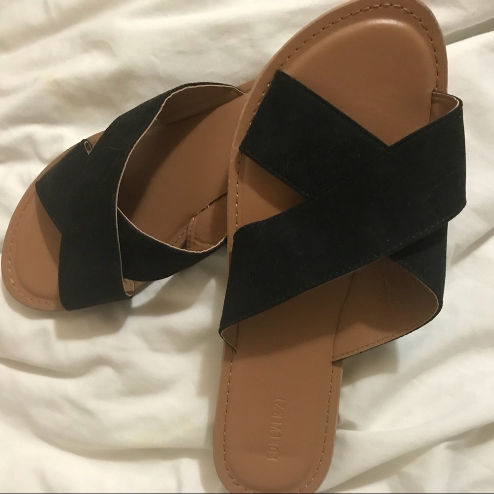 Cross cross sandals